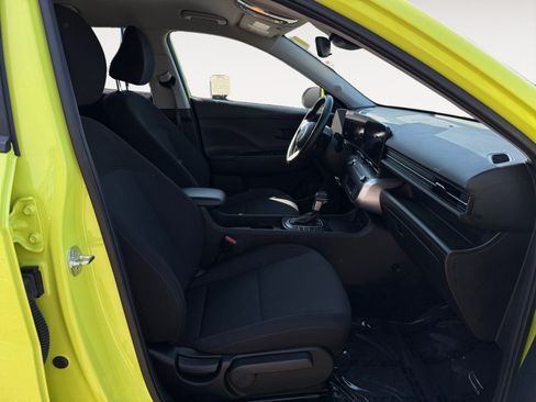 Certified 2025 Hyundai Kona SEL AWD/4WD image 19