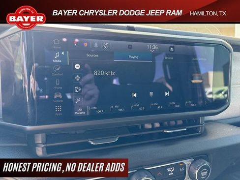 Used 2024 Jeep Wrangler Unlimited Sport AWD/4WD image 31