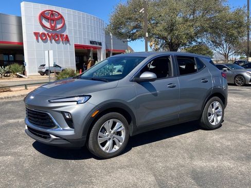 Used 2025 Buick Encore GX Preferred image 1