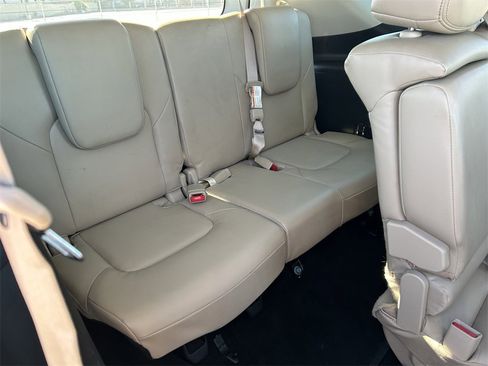 Used 2023 Nissan Armada SL image 12