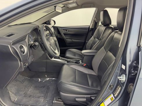 Used 2018 Toyota Corolla SE image 14