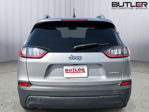 Used 2020 Jeep Cherokee Latitude FWD image 5