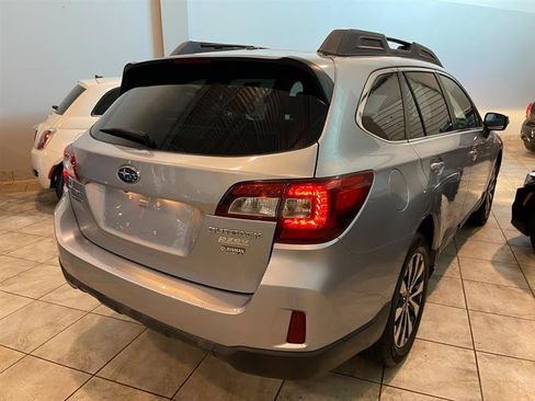 Used 2015 Subaru Outback 2.5i Limited AWD/4WD image 52