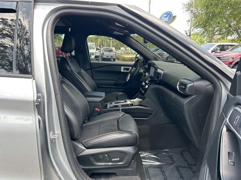 Used 2023 Ford Explorer ST image 36