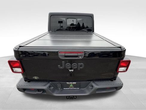 Used 2023 Jeep Gladiator Sport AWD/4WD image 10