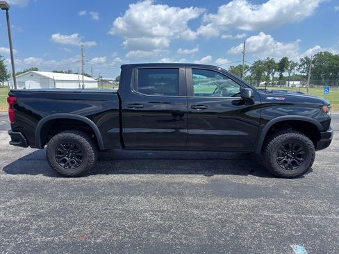 Used 2024 Chevrolet Silverado 1500 ZR2 w/ Technology Package AWD/4WD image 18