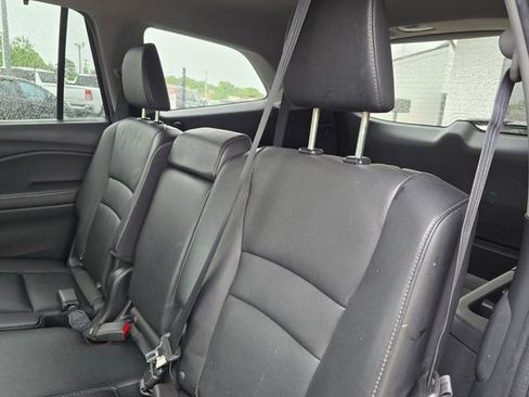 Used 2020 Honda Pilot Touring image 31