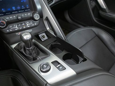 Used 2019 Chevrolet Corvette Stingray Coupe w/ 2LT Preferred Equipment Group RWD image 19