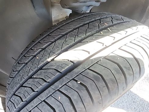 Certified 2024 Volkswagen Taos SEL image 27