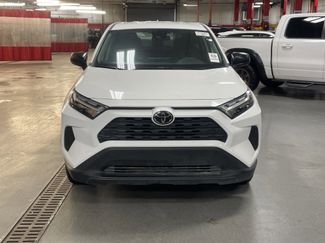 Used 2024 Toyota RAV4 LE video 3