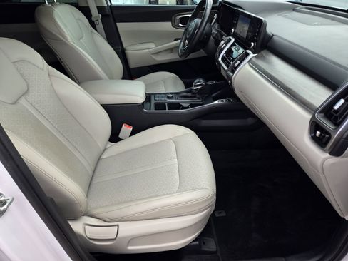 Used 2022 Kia Sorento S AWD/4WD image 13