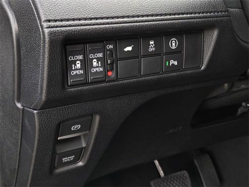 Used 2024 Honda Odyssey Elite image 21