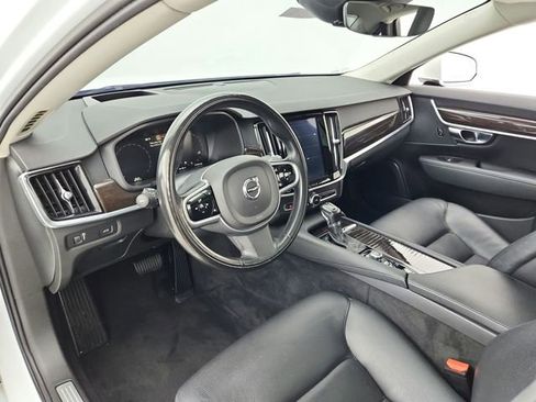 Used 2019 Volvo S90 T5 Momentum image 28