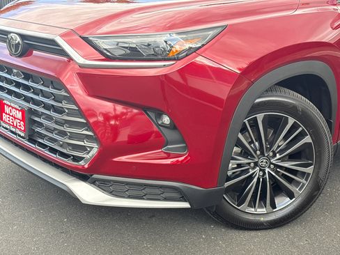 New 2026 Toyota Grand Highlander AWD Hybrid image 3