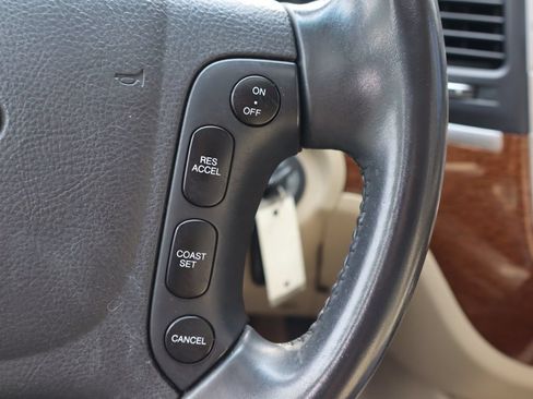 Used 2009 Hyundai Santa Fe Limited AWD/4WD image 16
