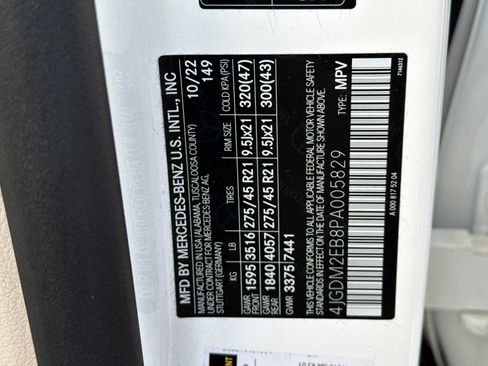 Certified 2023 Mercedes-Benz EQS 450+ 4MATIC SUV image 40