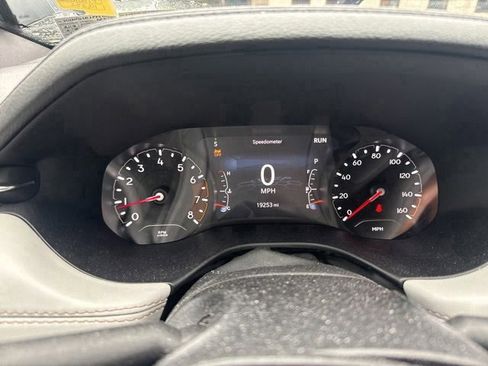 Used 2023 Jeep Compass Limited image 14