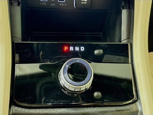 Used 2024 Jeep Grand Cherokee Limited image 20