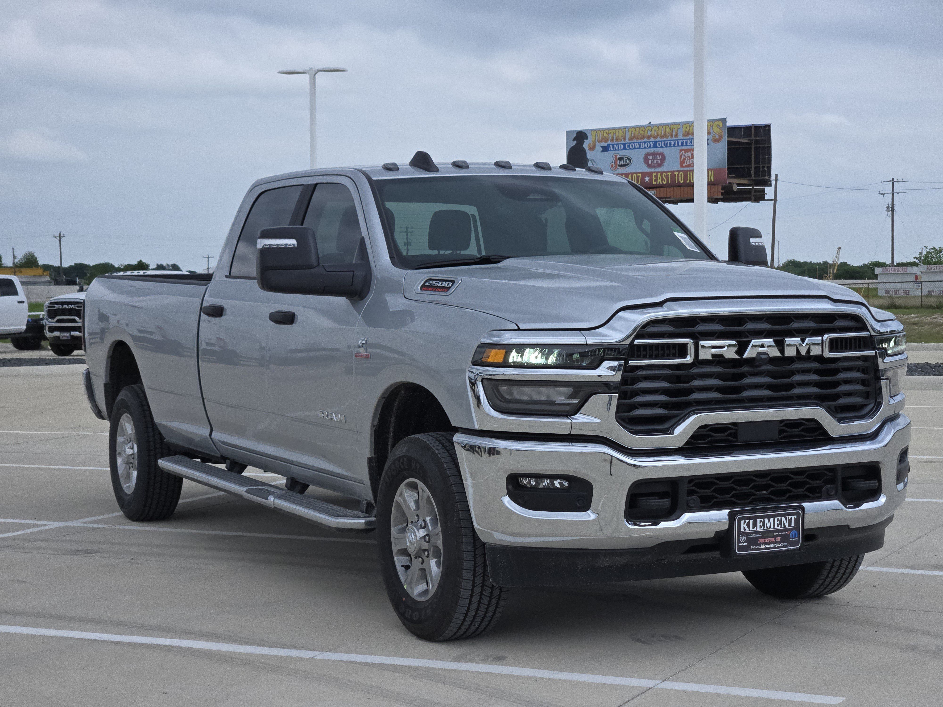 New 2026 RAM 2500 Lone Star AWD/4WD image 3