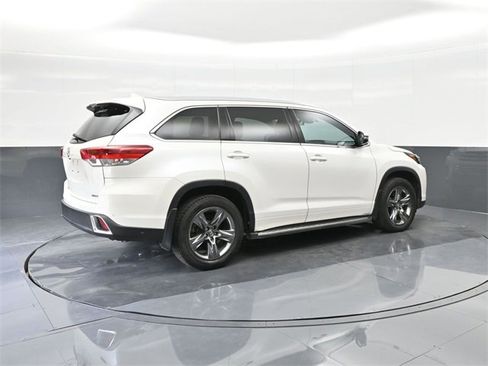Certified 2019 Toyota Highlander Limited Platinum image 15