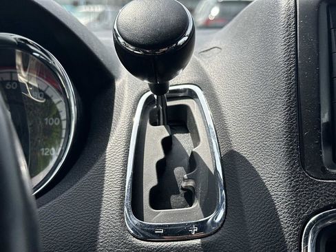 Used 2019 Dodge Grand Caravan GT FWD image 27