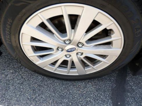 Used 2017 Subaru Impreza 2.0i Premium image 37