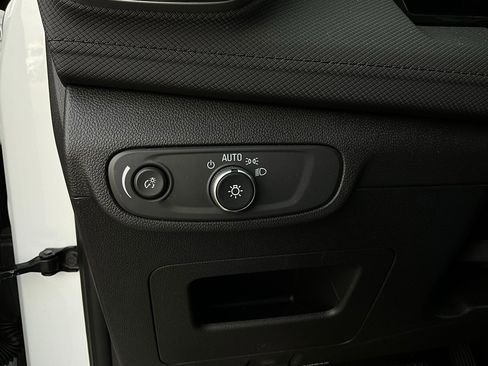 Used 2025 Chevrolet TrailBlazer LT image 20