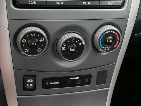 Used 2012 Toyota Corolla S FWD image 23