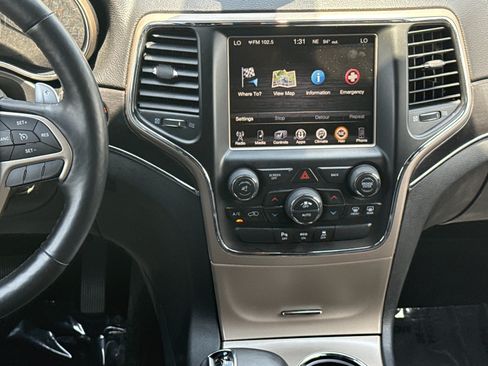 Used 2014 Jeep Grand Cherokee Limited w/ Trailer Tow Group IV AWD/4WD image 29