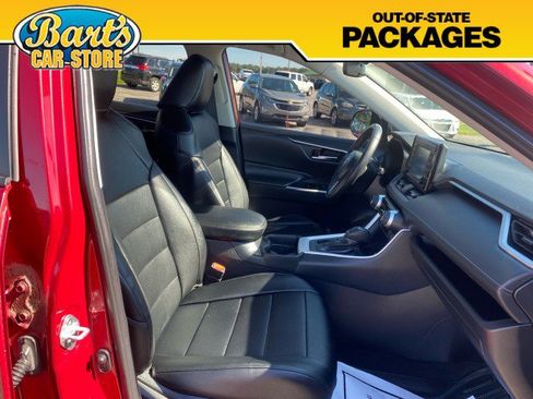 Used 2021 Toyota RAV4 XLE w/ XLE Grade Weather Package AWD/4WD image 15