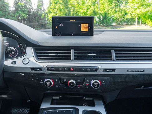 Used 2019 Audi Q7 2.0T Premium Plus image 18