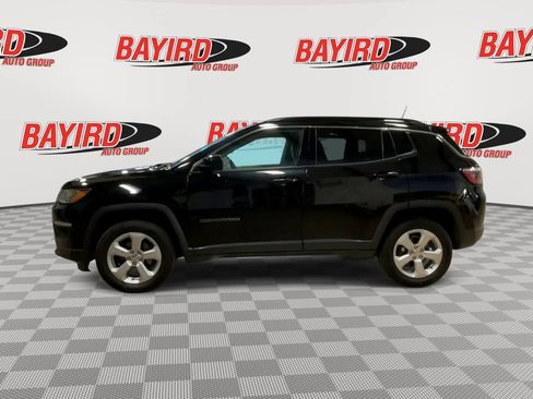 Used 2018 Jeep Compass Latitude w/ Popular Equipment Group AWD/4WD image 5
