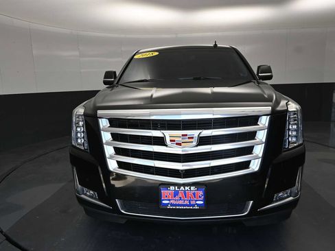 Used 2018 Cadillac Escalade 4WD image 20