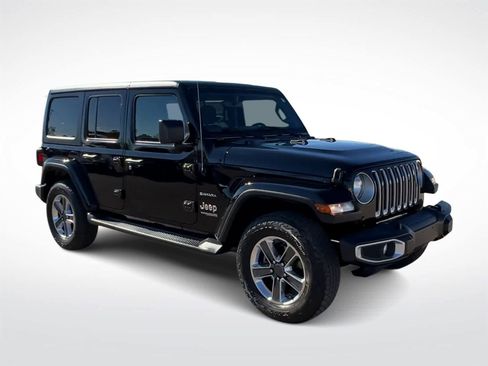 Used 2020 Jeep Wrangler Unlimited Sahara w/ Uconnect 4C Nav & Sound Group image 2