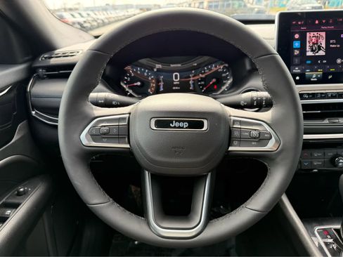 Used 2026 Jeep Compass Limited image 15