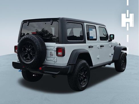 Used 2023 Jeep Wrangler Unlimited w/ Cold Weather Group AWD/4WD image 4