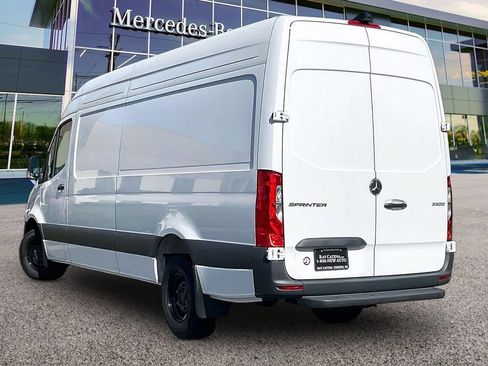 Used 2026 Mercedes-Benz Sprinter 3500 image 2