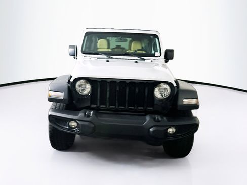 Used 2022 Jeep Wrangler Unlimited Sport image 2