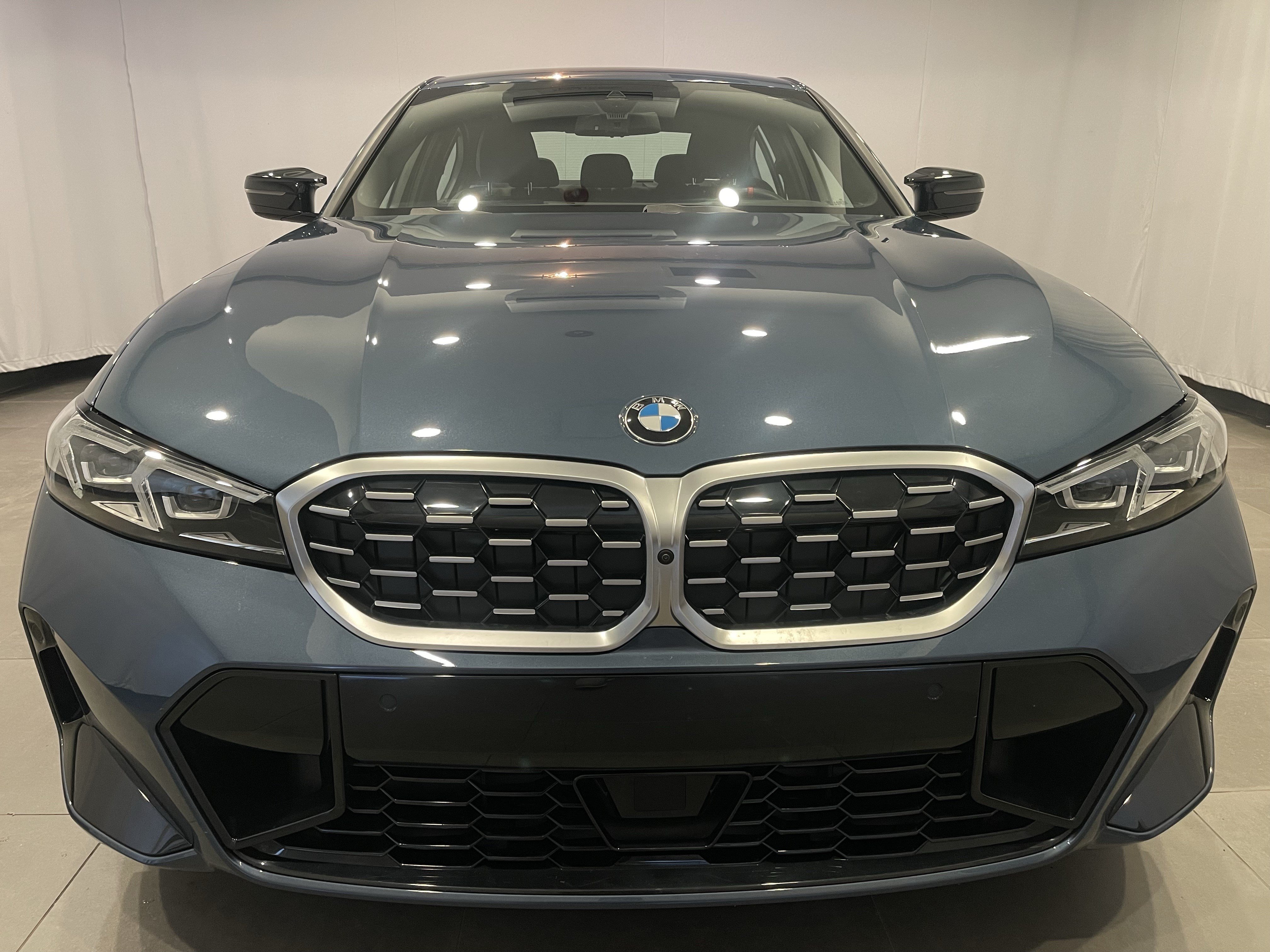 Used 2025 BMW M340i Sedan RWD image 2