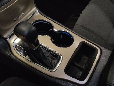 Used 2016 Jeep Grand Cherokee Laredo w/ Quick Order Package 23E image 26