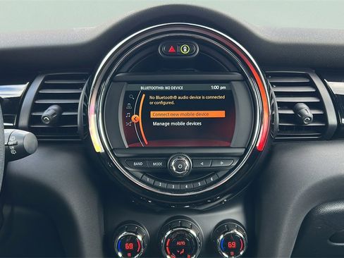 Used 2021 MINI Cooper 2-Door Hardtop image 28