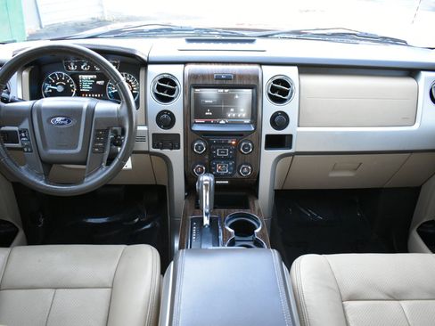 Used 2013 Ford F150 Lariat w/ Lariat Chrome Pkg image 10