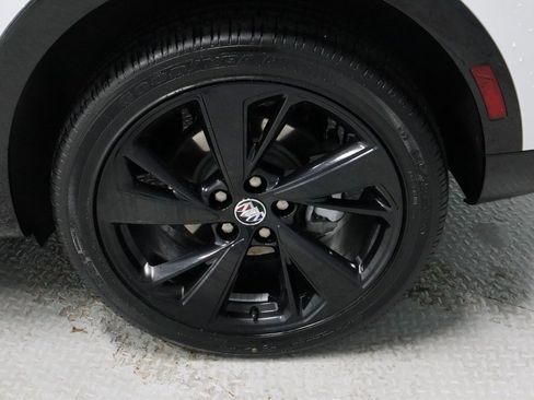 Used 2023 Buick Envision Essence w/ Sport Touring Package image 19