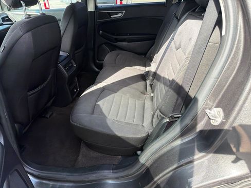 Used 2019 Ford Edge SEL FWD image 16