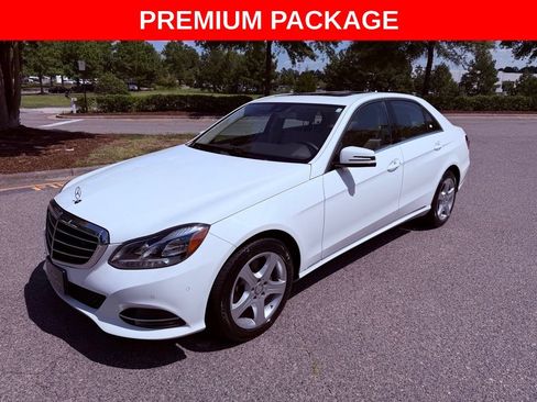 Used 2016 Mercedes-Benz E 350 4MATIC Sedan image 3
