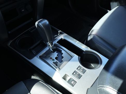 Used 2022 Toyota 4Runner SR5 Premium image 16