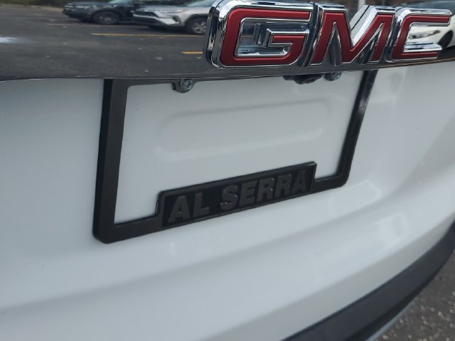 Used 2022 GMC Acadia SLE w/ Driver Convenience Package FWD image 6
