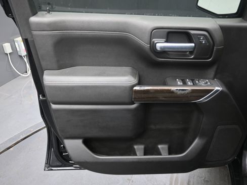 Used 2020 Chevrolet Silverado 1500 LT w/ Texas Edition image 16