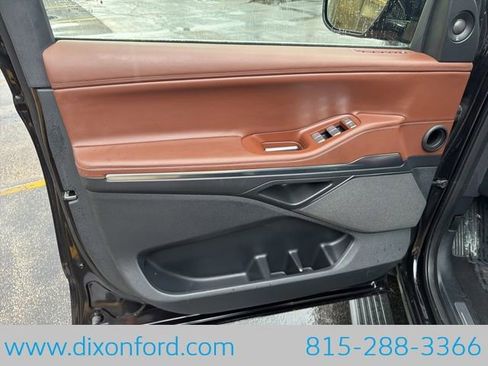 Used 2025 Lincoln Navigator Reserve AWD/4WD image 29