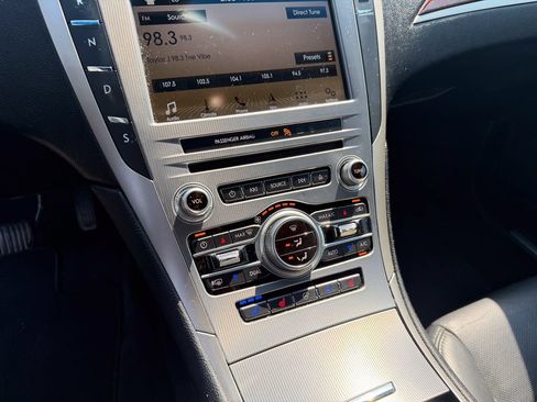 Used 2017 Lincoln MKZ Reserve w/ Climate Package FWD image 20